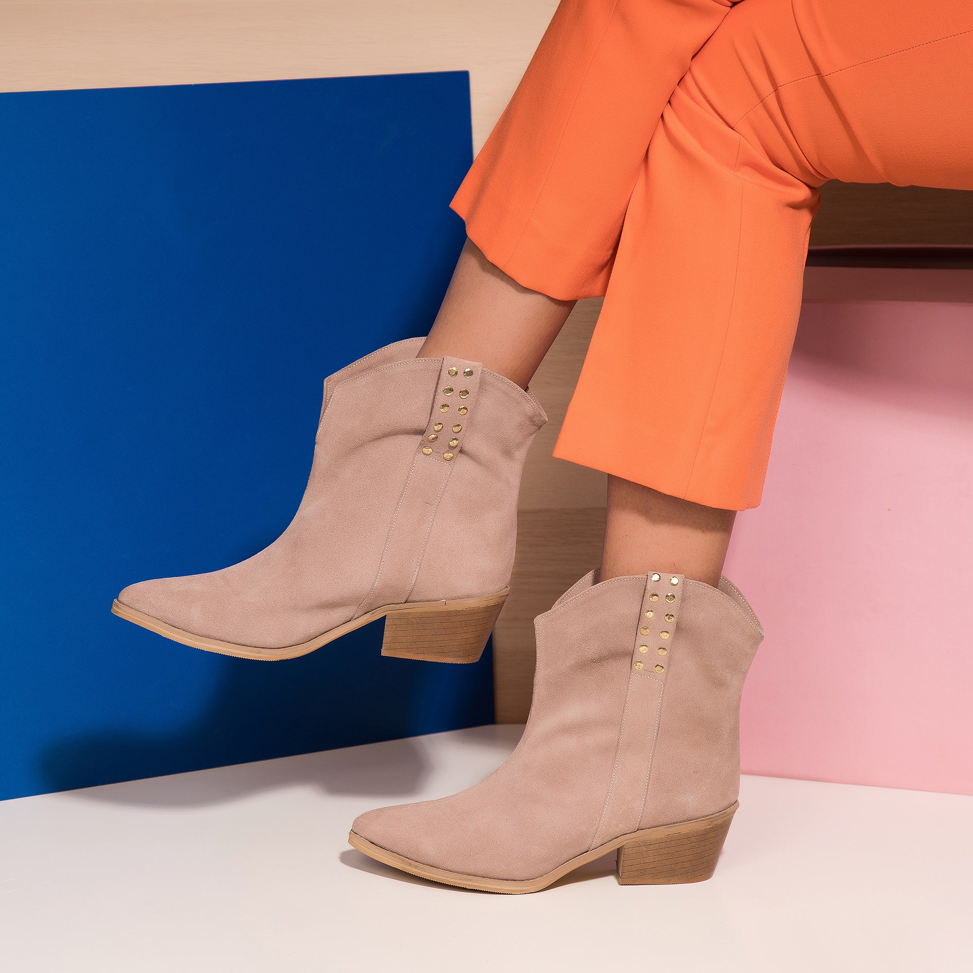 Ciocate Piele Intoarsa Bej A1 - Orice Culoare
