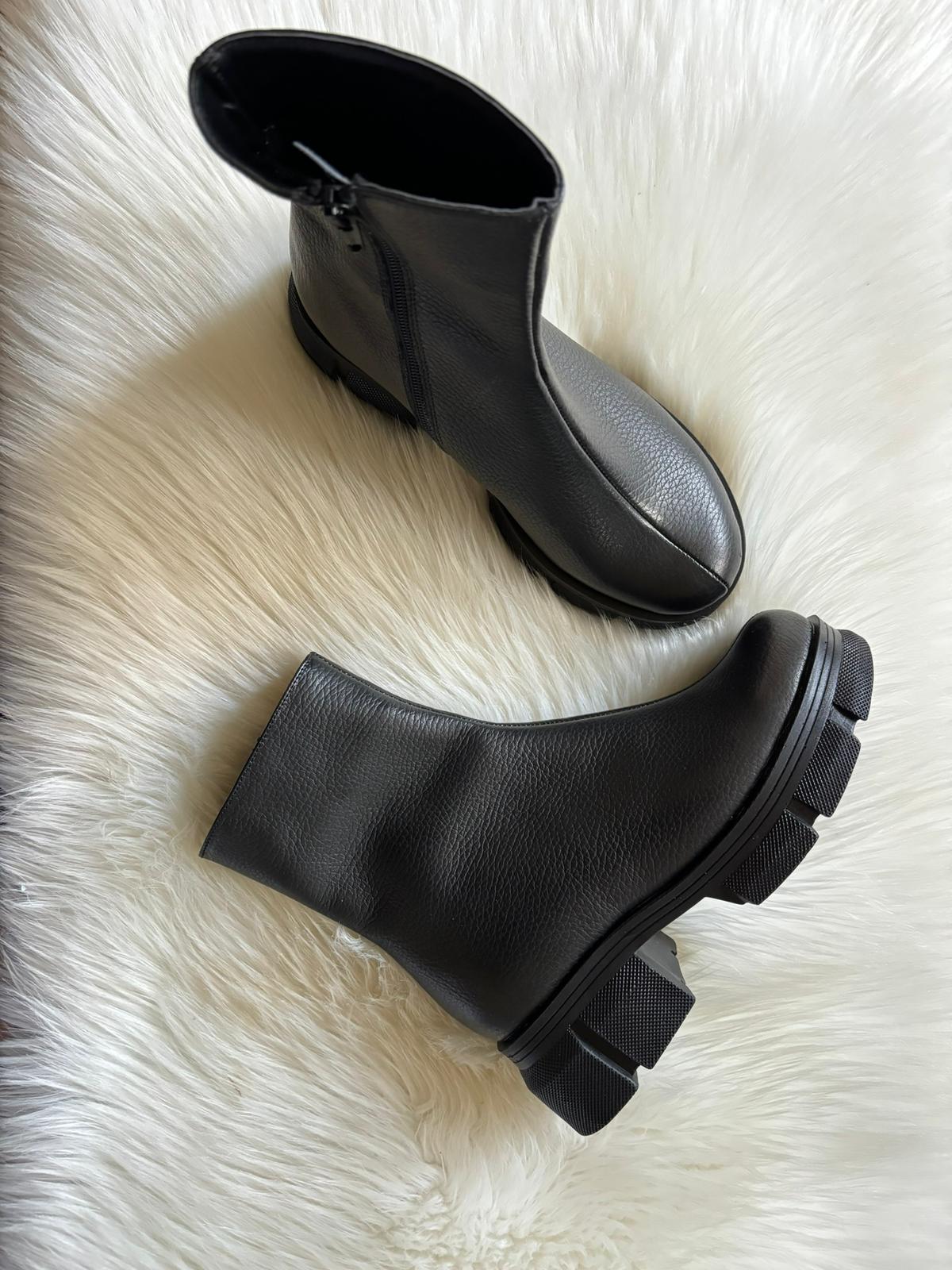 Ghete damă piele lăcuită Medea C90 - orice culoare