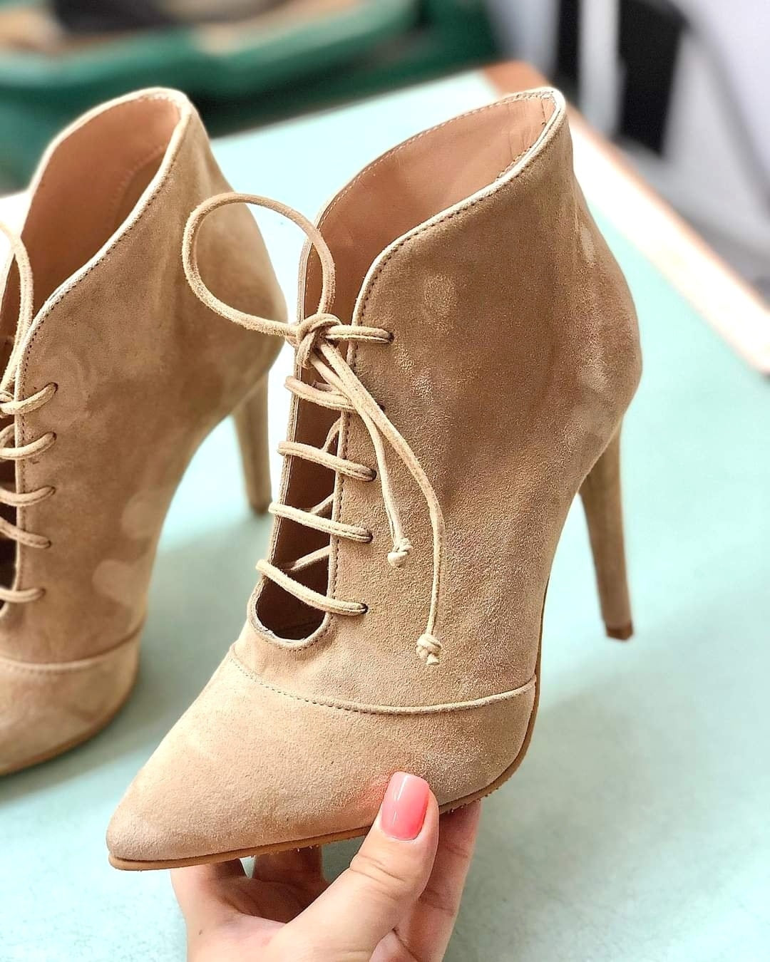 Botine Decupate Cu Siret Piele Nude L18 - orice culoare