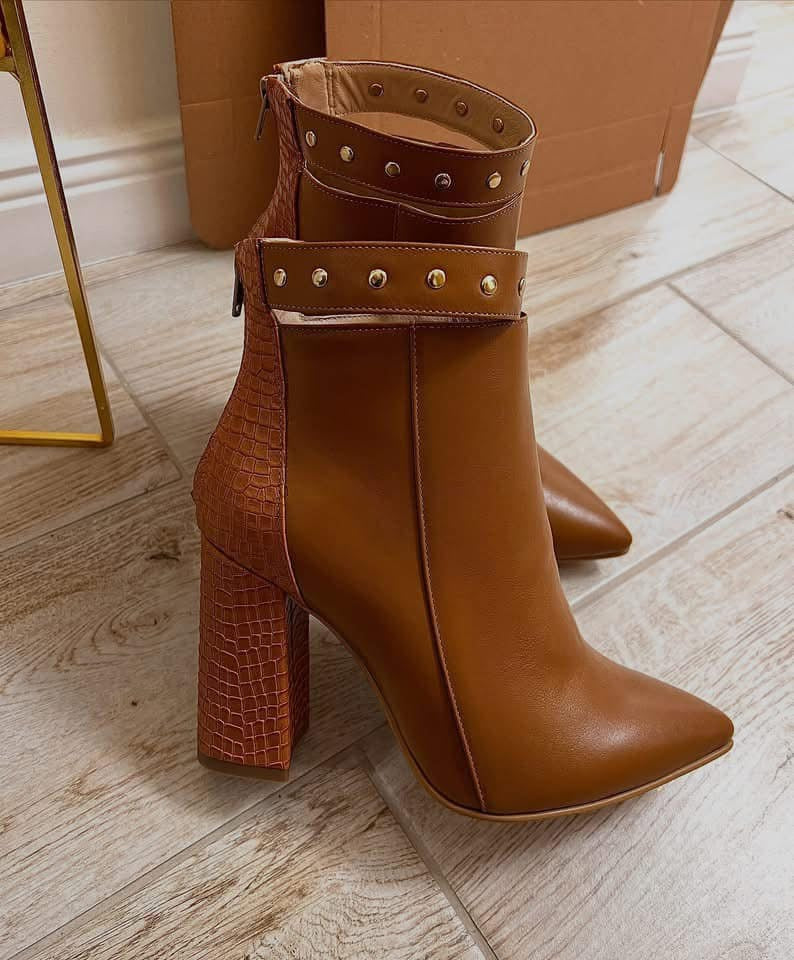 Botine Piele Mov Cu Bareta Emily L11 - Orice Culoare