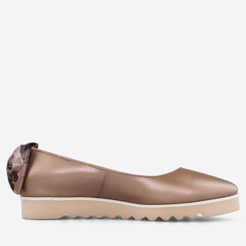 Balerini piele bronz varf ascutit D12 - orice culoare