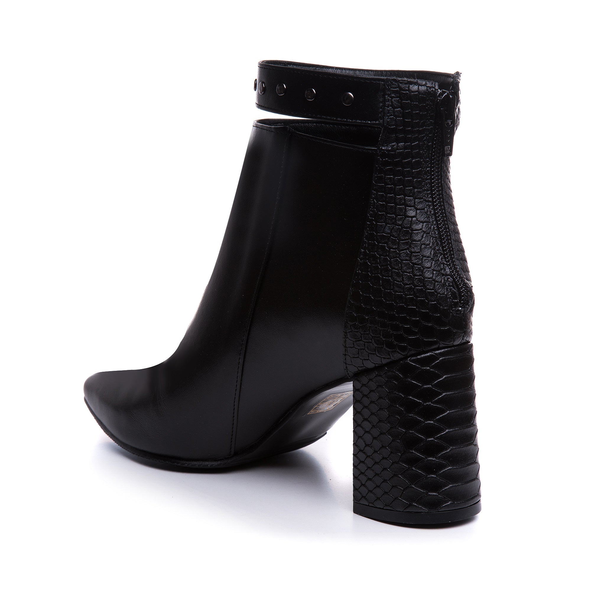 Botine Piele Negru Cu Bareta Emily L12 - Orice Culoare