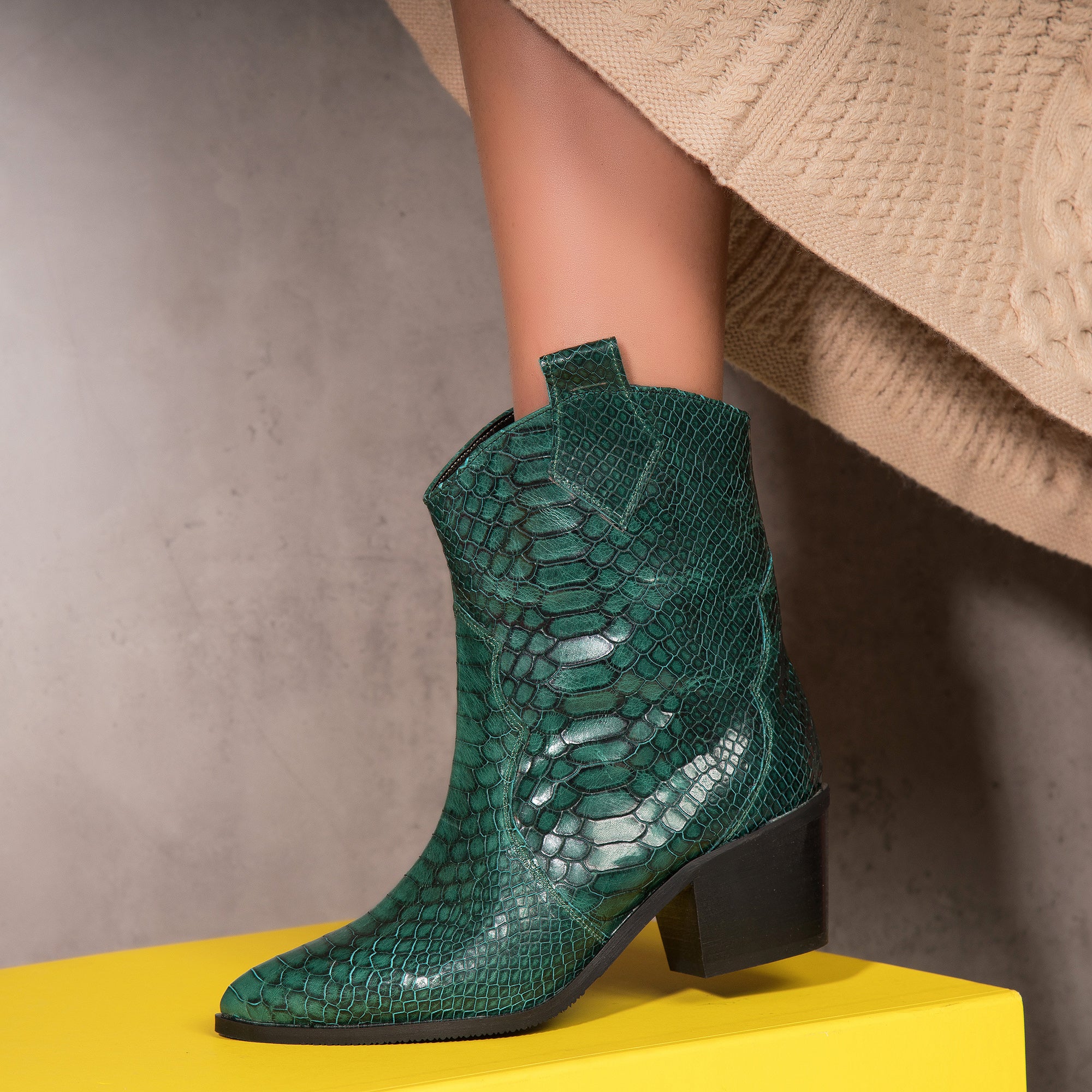 Ciocate Piele Croco Verde Comod C40 - Orice Culoare