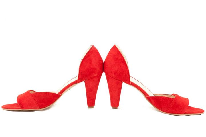 Pantofi dama piele naturala decupat rosu  - disponibili pe orice culoare