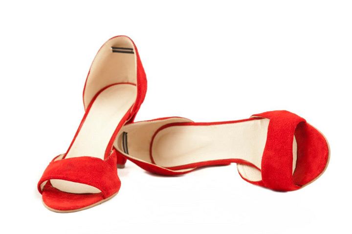 Pantofi dama piele naturala decupat rosu  - disponibili pe orice culoare