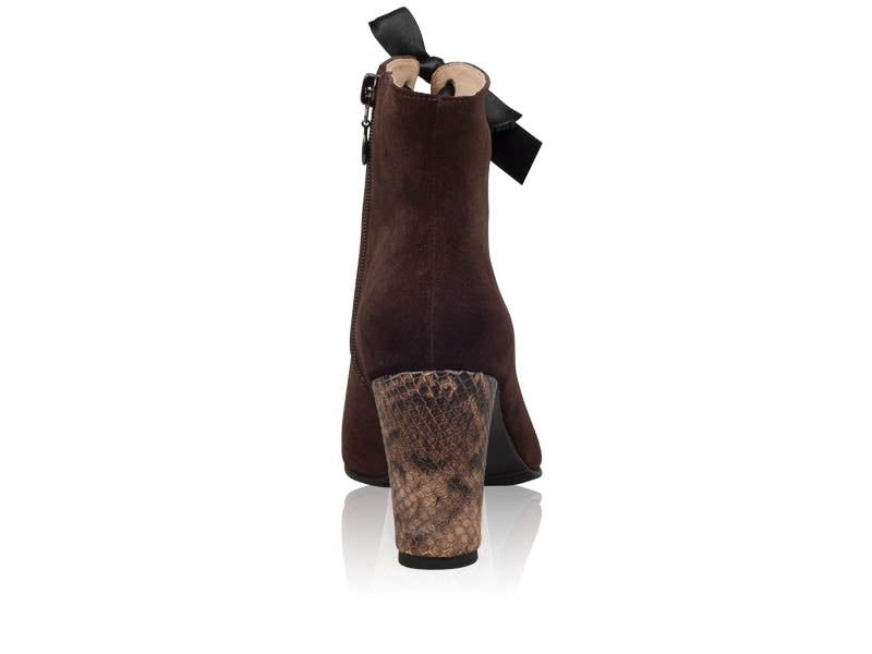 Ghete piele naturala N8 - orice culoare