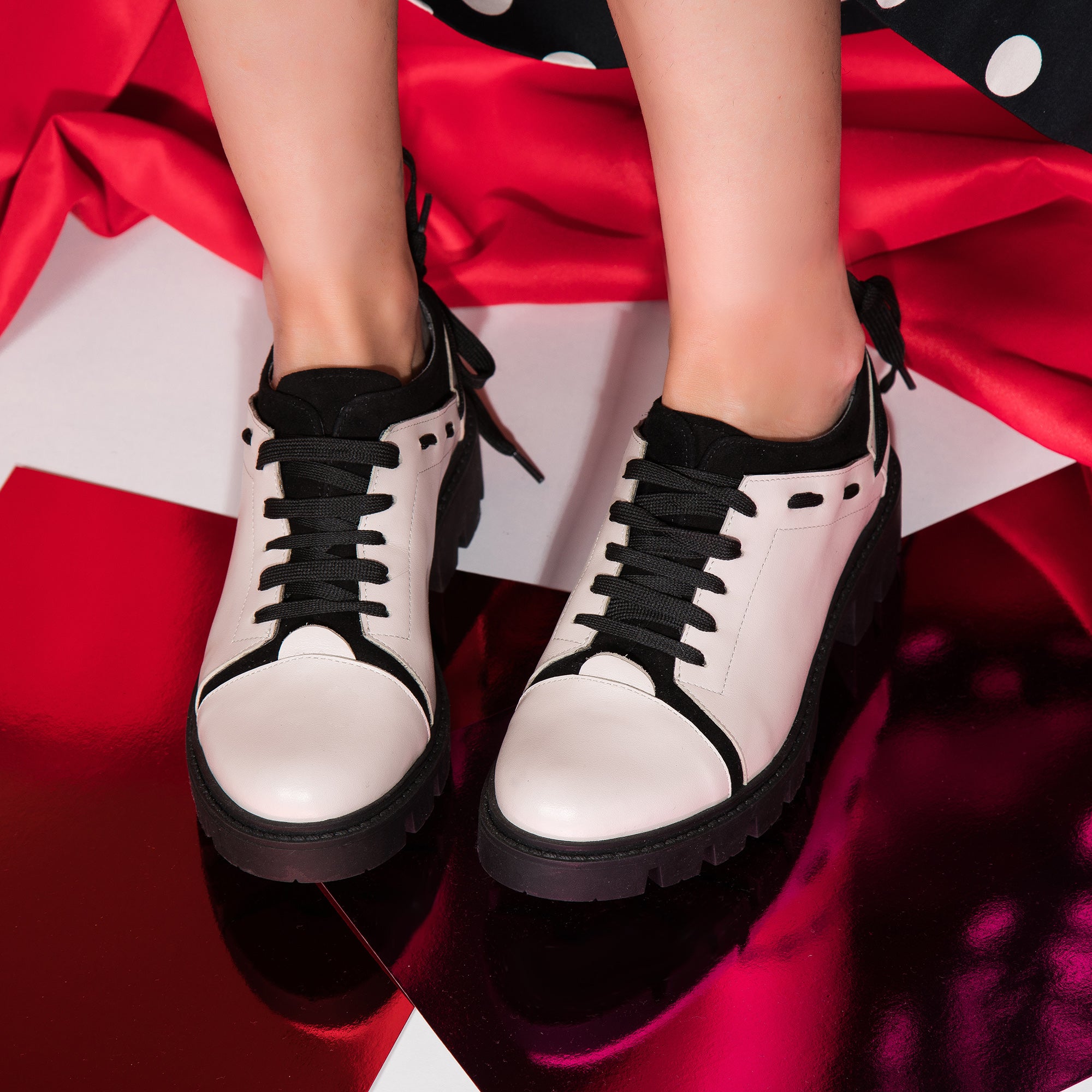 Pantofi Dama Casual Chic cu Siret V20  - orice culoare