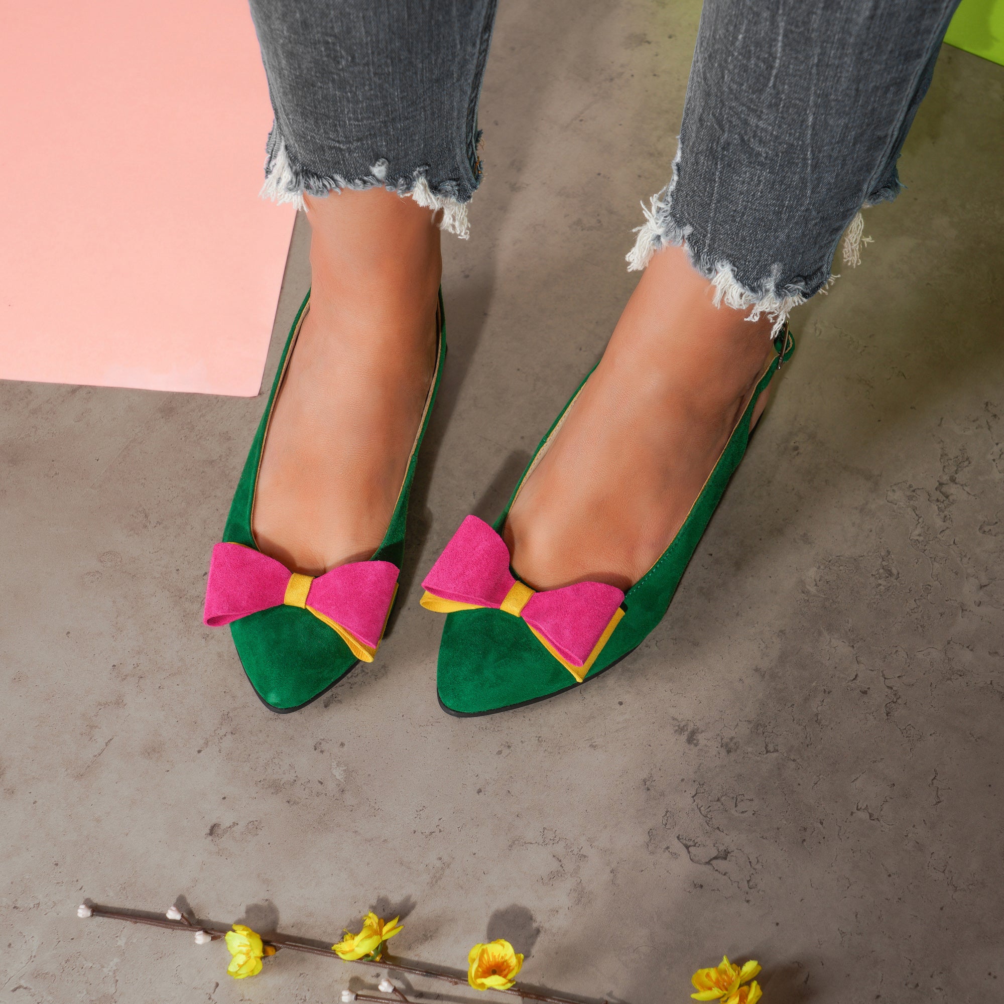 Pantofi Toc Mic Decupati Piele Intoarsa Verde Lara V21- orice culoare