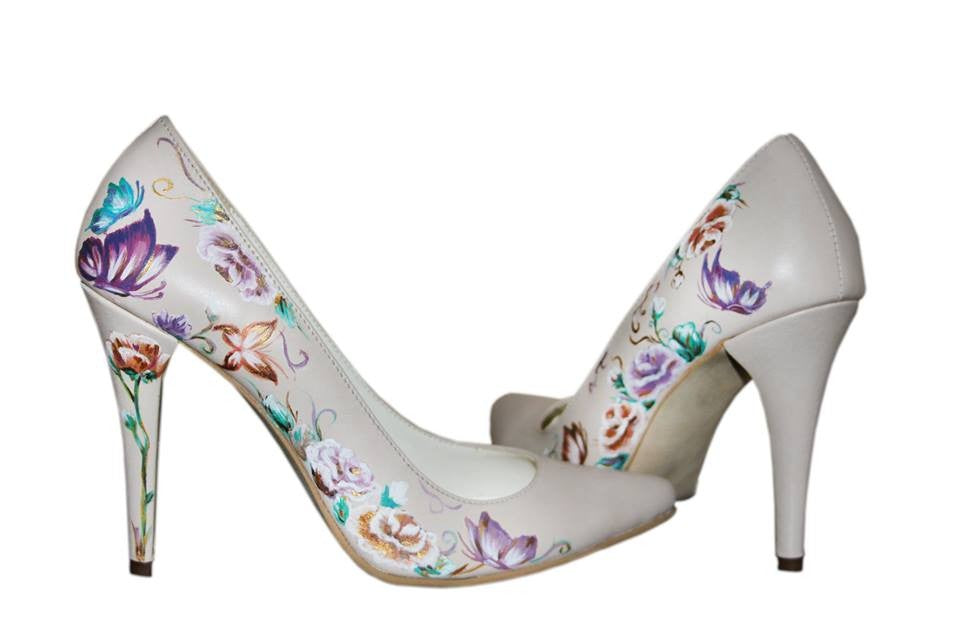 Pantofi pictati manual Happy Flower - orice culoare