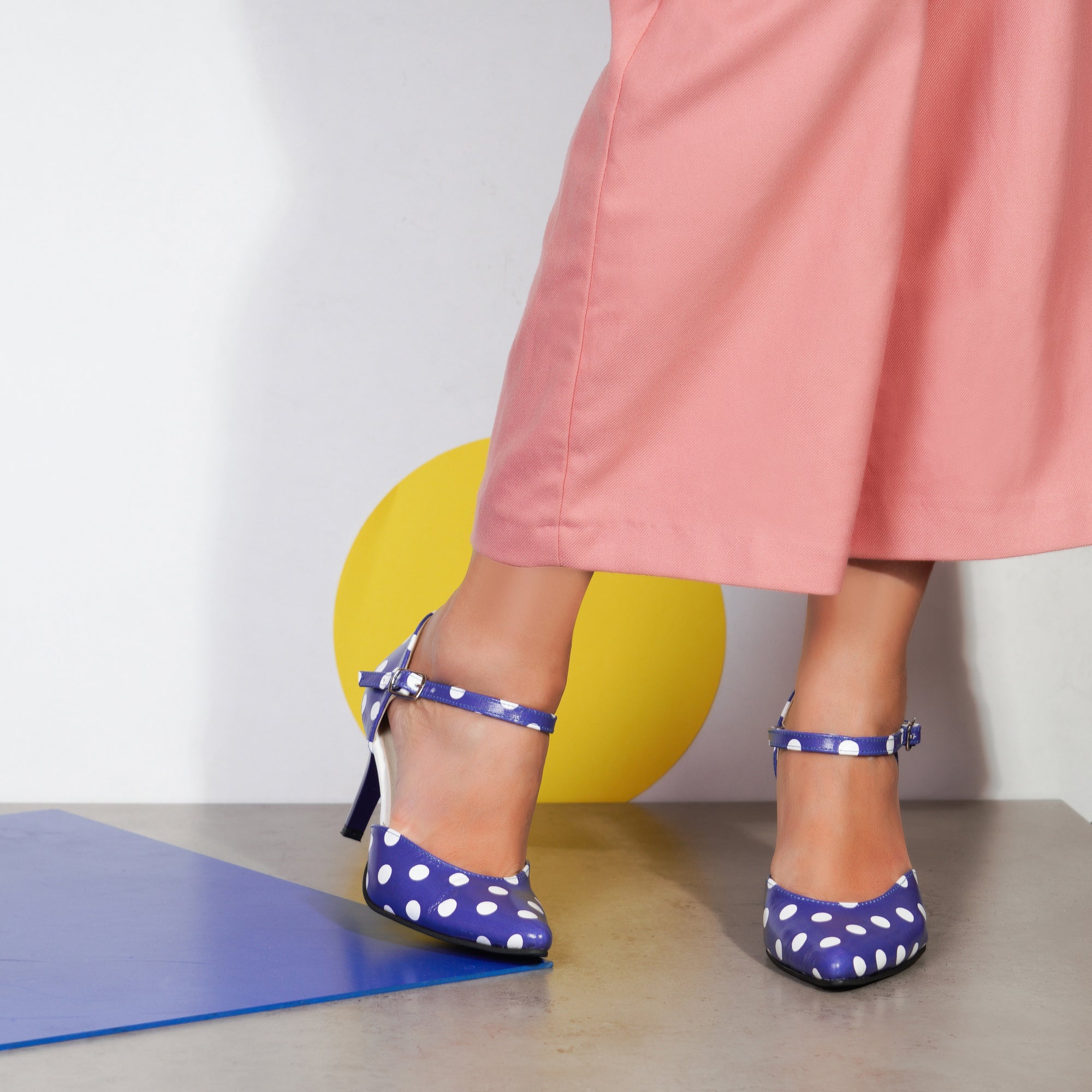 Pantofi Stiletto Piele Bleumarin Cu Buline Albe V94 - orice culoare