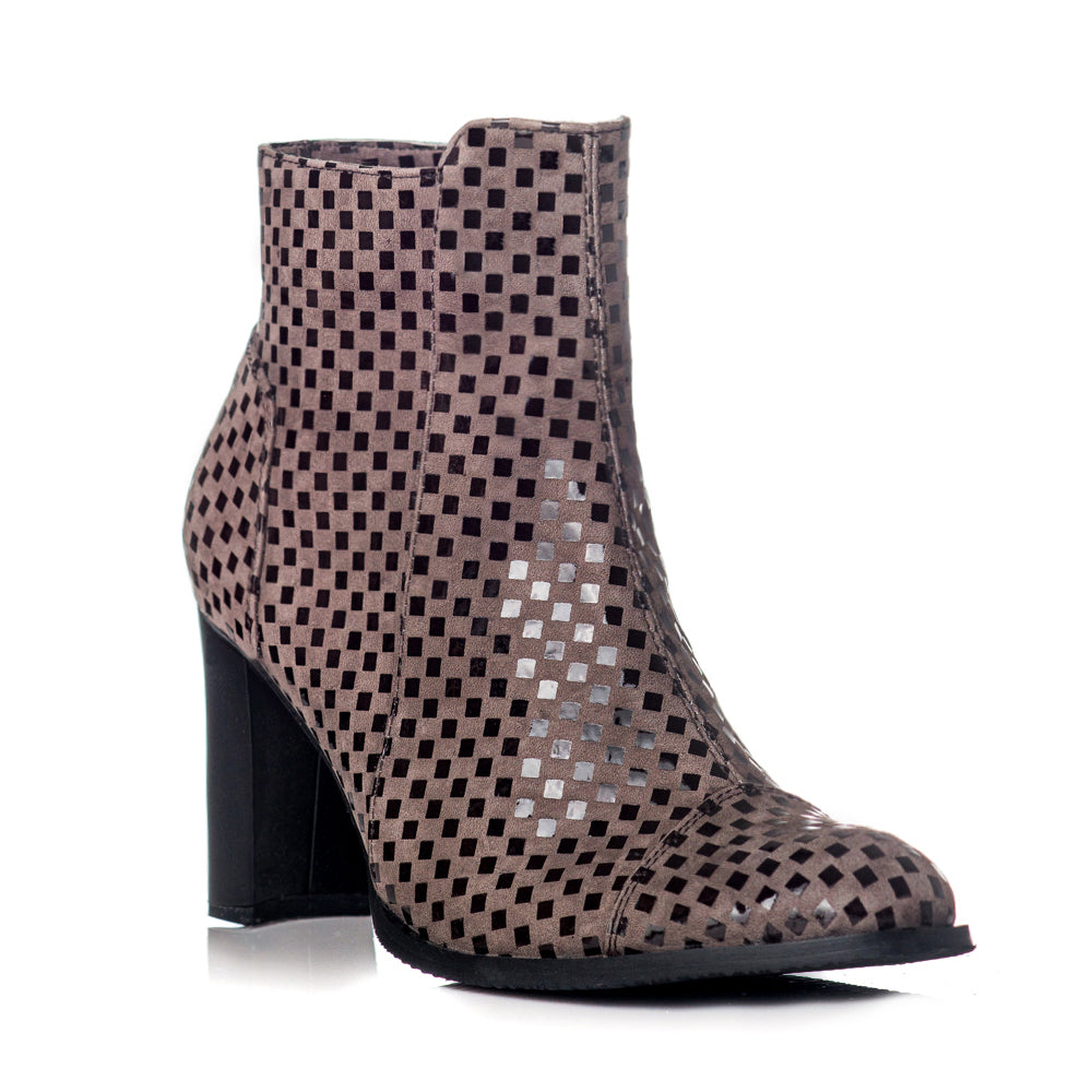 Ghete dama V10 piele naturala rosu - orice culoare
